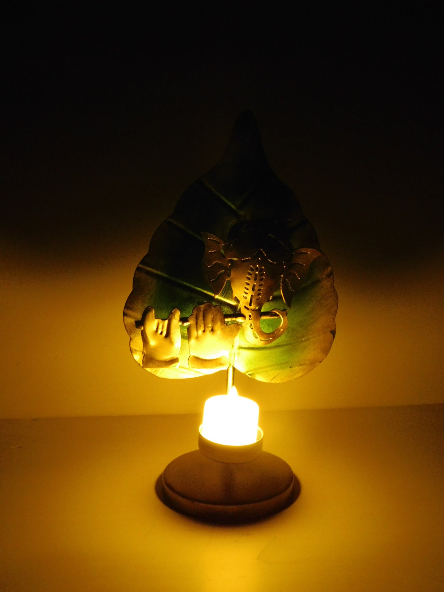 Pan Ganesh Candle holder